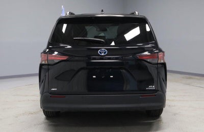 2022 Toyota Sienna XLE AWD 7-Passenger (Natl)
