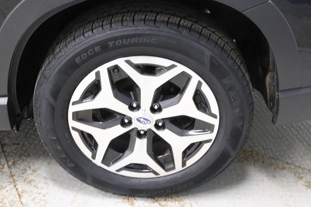 2022 Subaru Forester Premium CVT