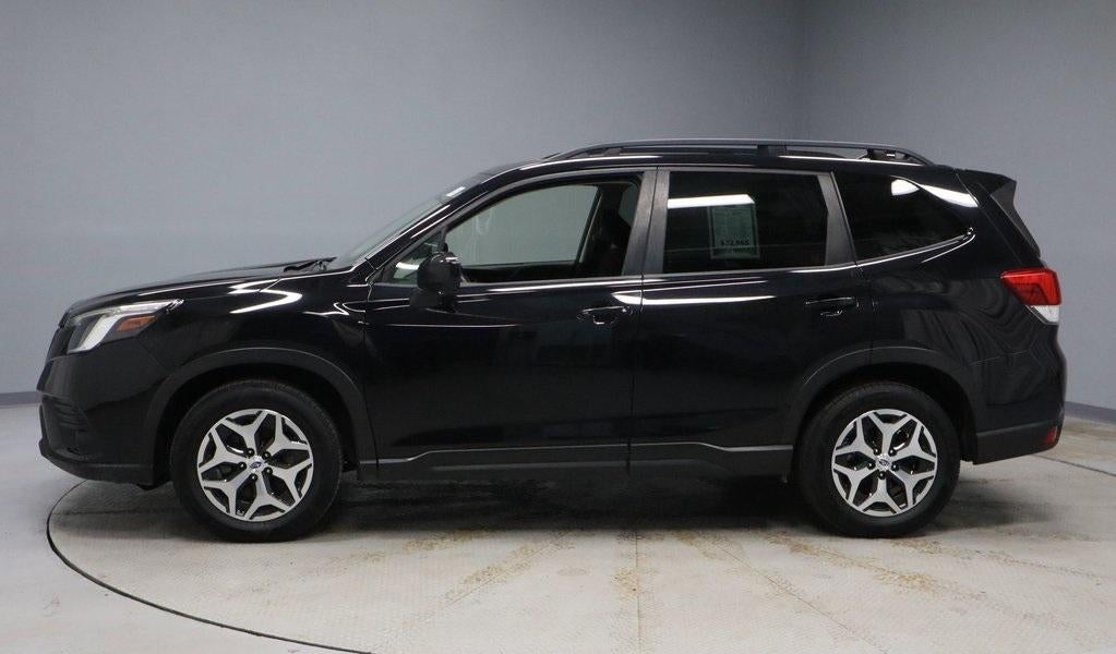 2022 Subaru Forester Premium CVT