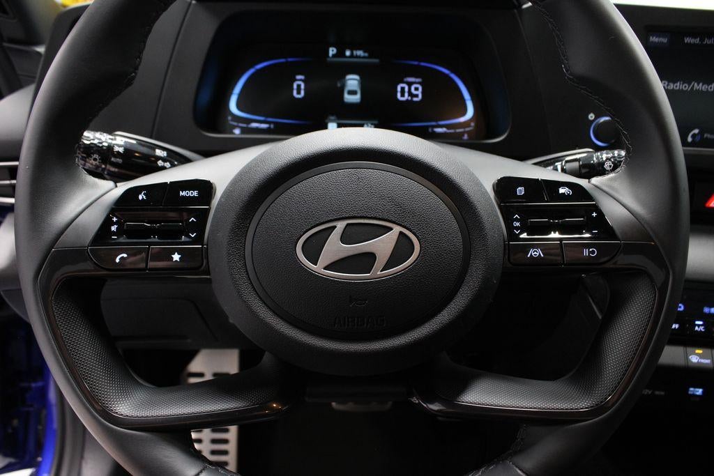 2025 Hyundai ELANTRA SEL Sport IVT