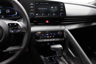 2025 Hyundai ELANTRA SEL Sport IVT