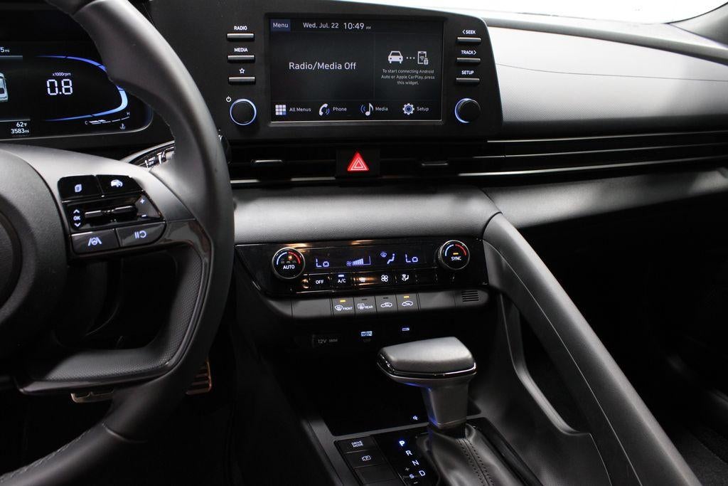 2025 Hyundai ELANTRA SEL Sport IVT