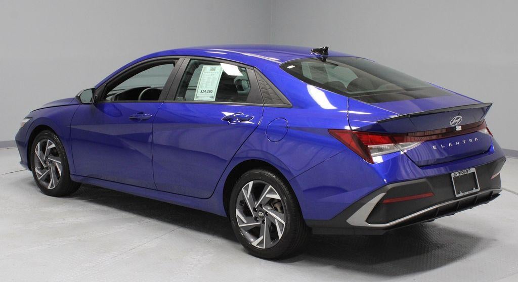 2025 Hyundai ELANTRA SEL Sport IVT