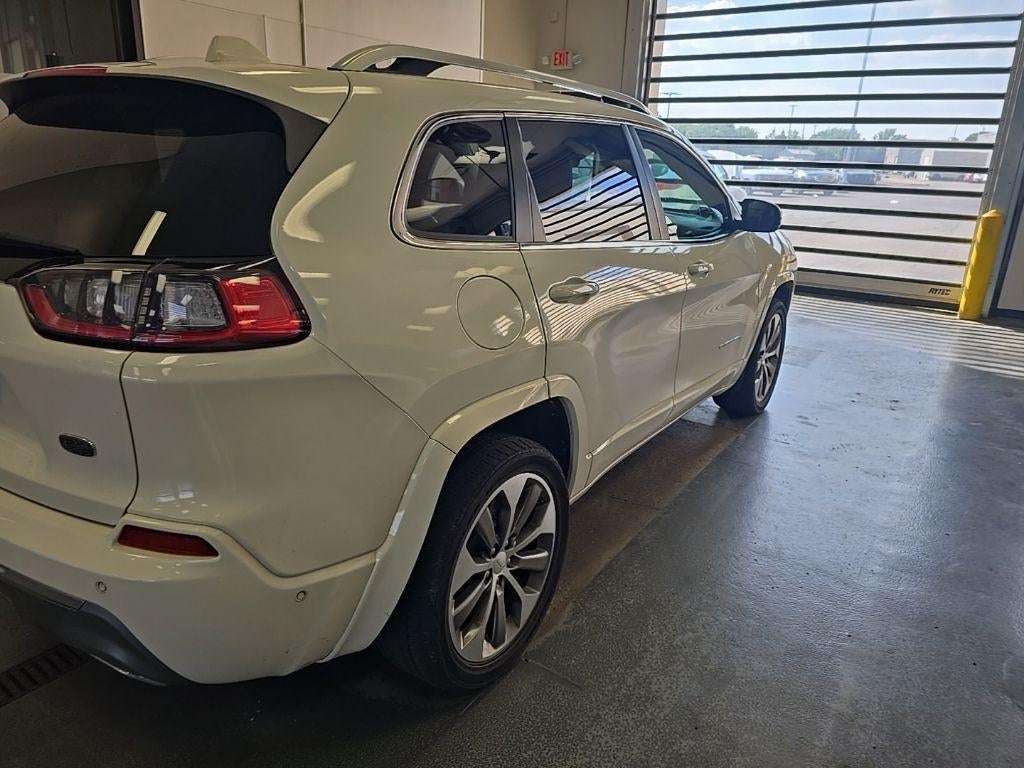 2019 Jeep Cherokee Overland
