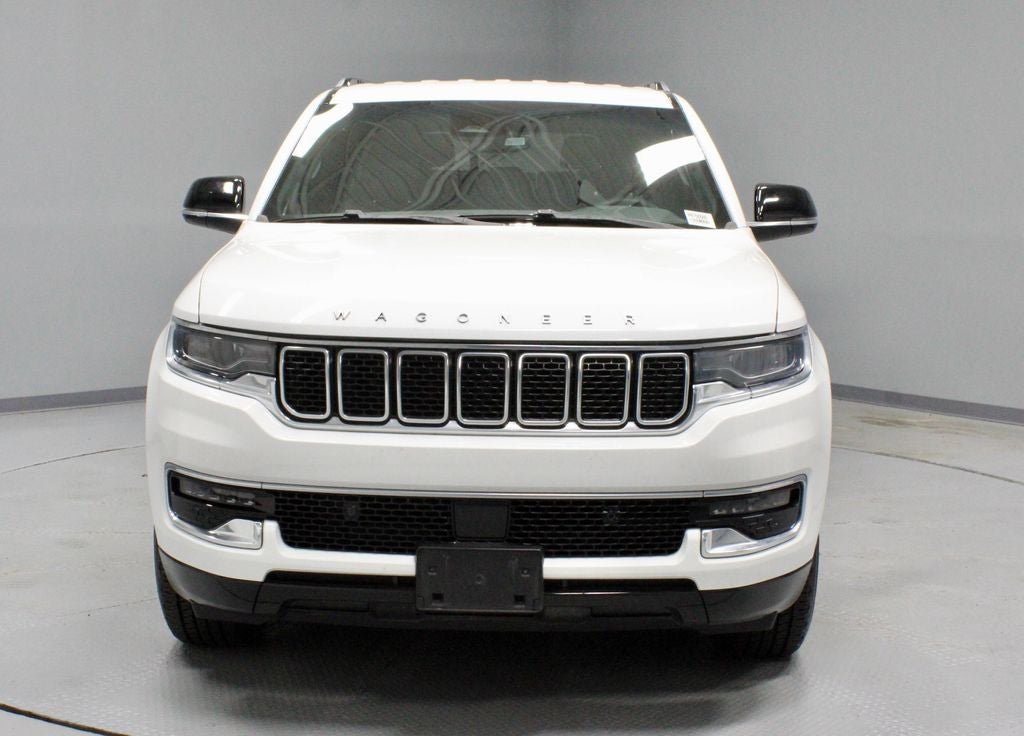 2023 Jeep Wagoneer Base