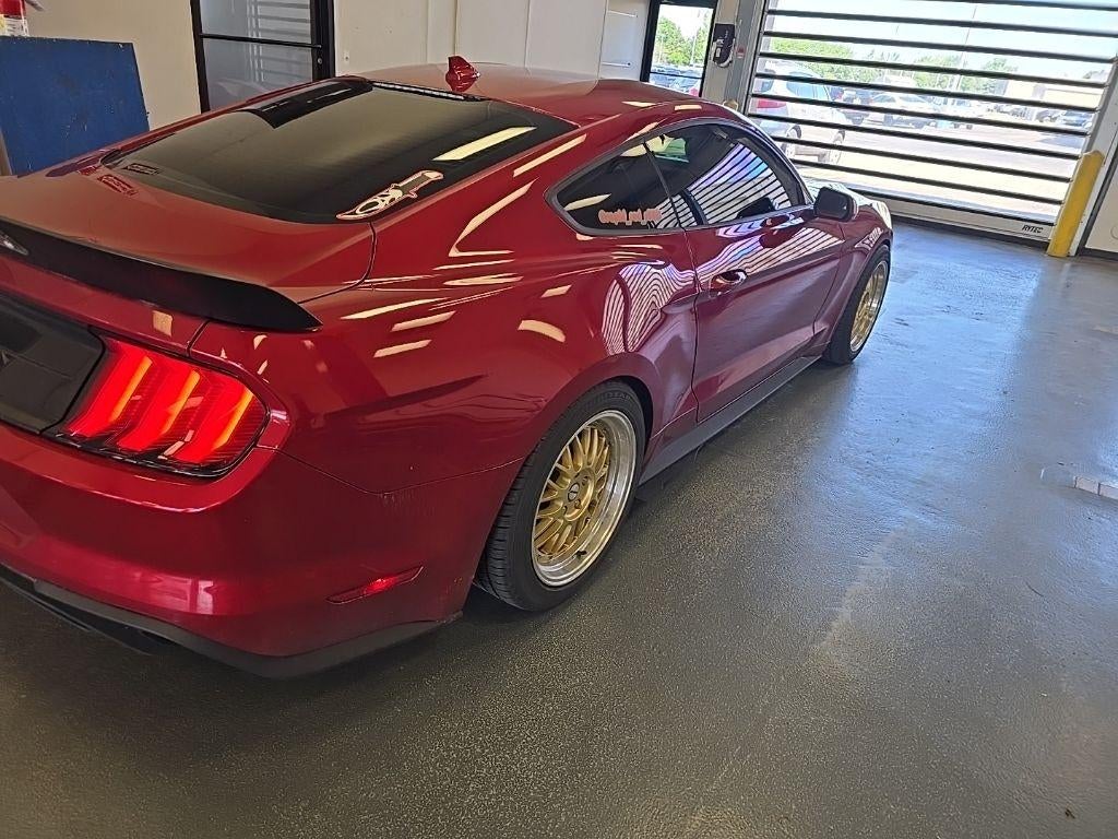 2021 Ford Mustang EcoBoost