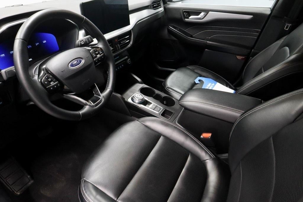 2025 Ford Escape Platinum