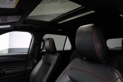 2024 Ford Explorer ST-Line