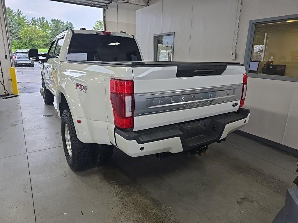 2022 Ford Super Duty F-350 DRW Platinum
