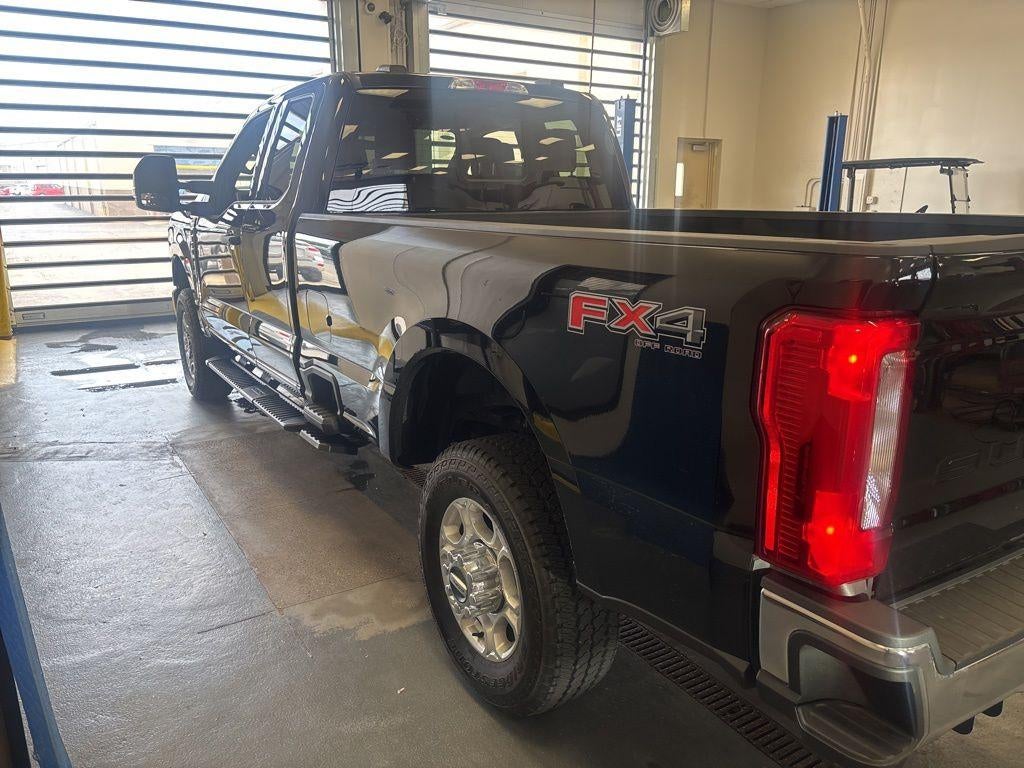 2025 Ford Super Duty F-350 SRW XLT