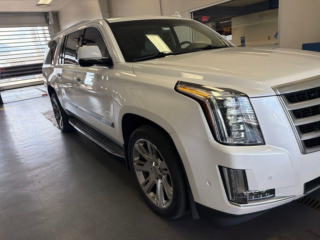 2018 Cadillac Escalade ESV Luxury