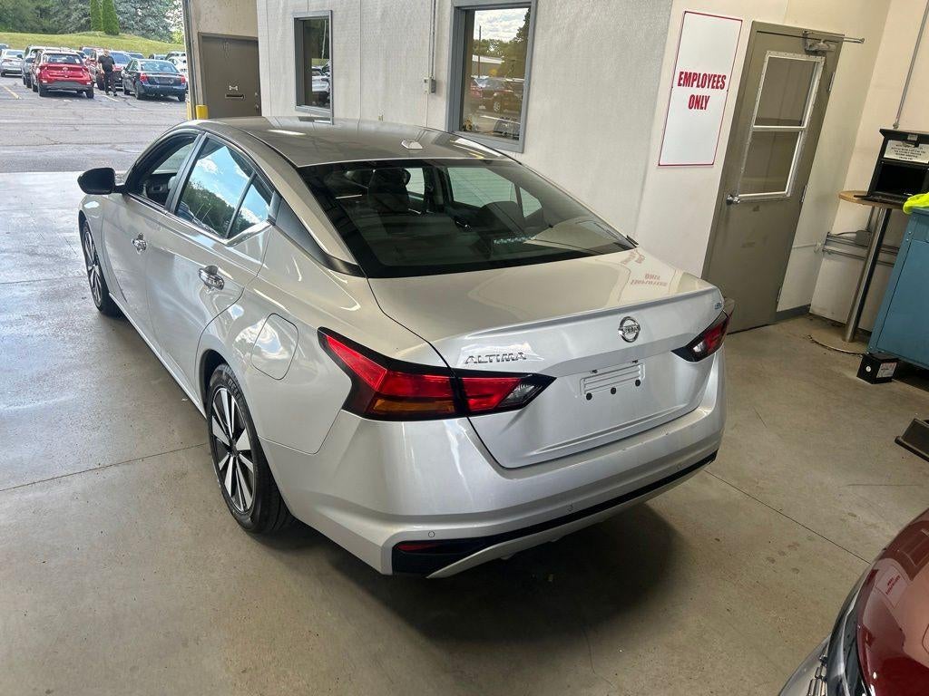 2021 Nissan Altima 2.5 SV