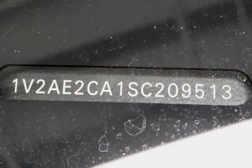 2025 Volkswagen Atlas Cross Sport 2.0T SEL R-Line Black