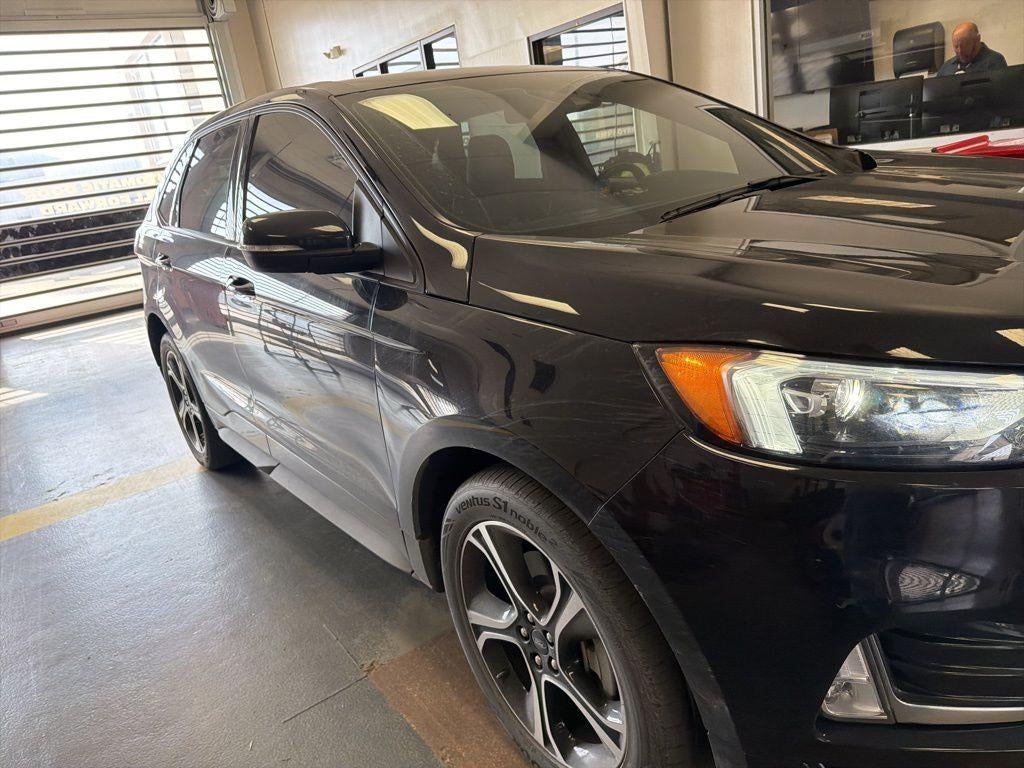 2023 Ford Edge ST