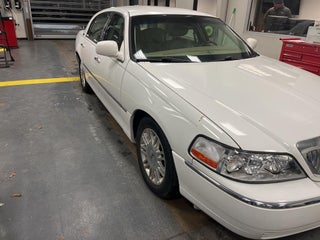 2011 Lincoln Town Car Signature