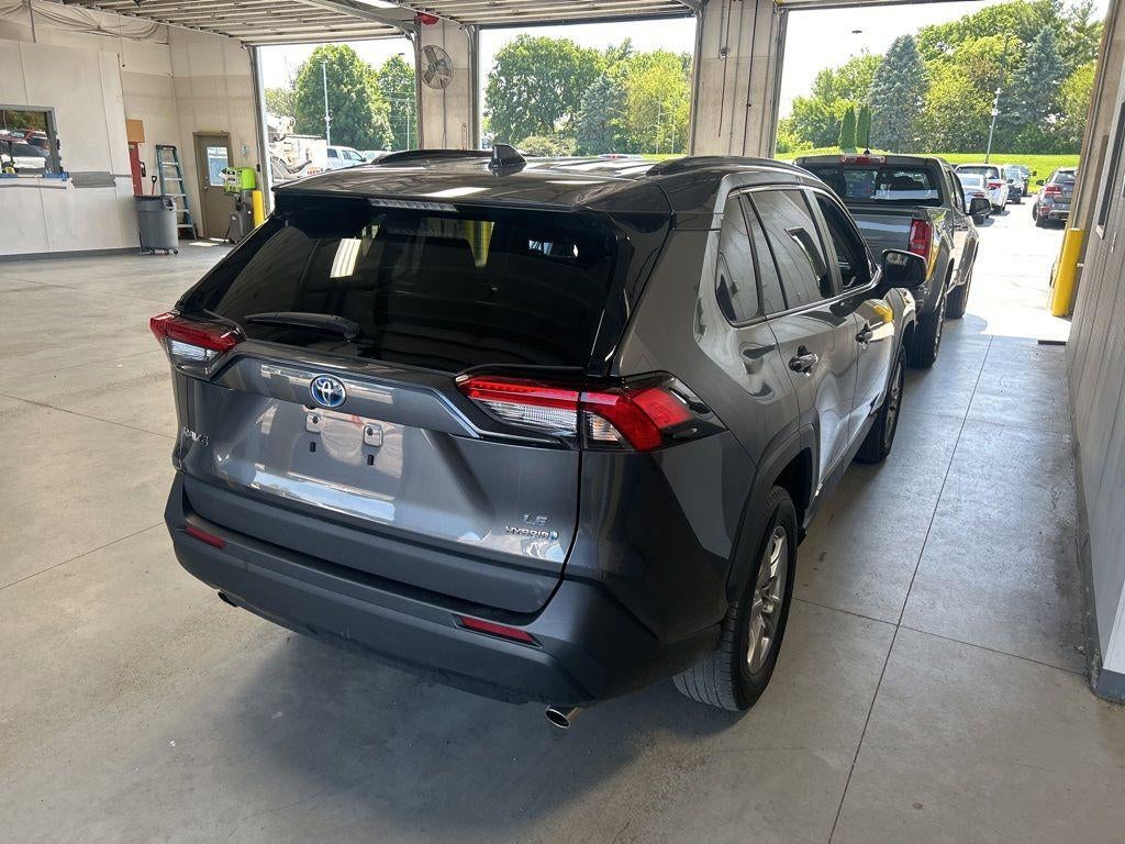 2024 Toyota RAV4 LE