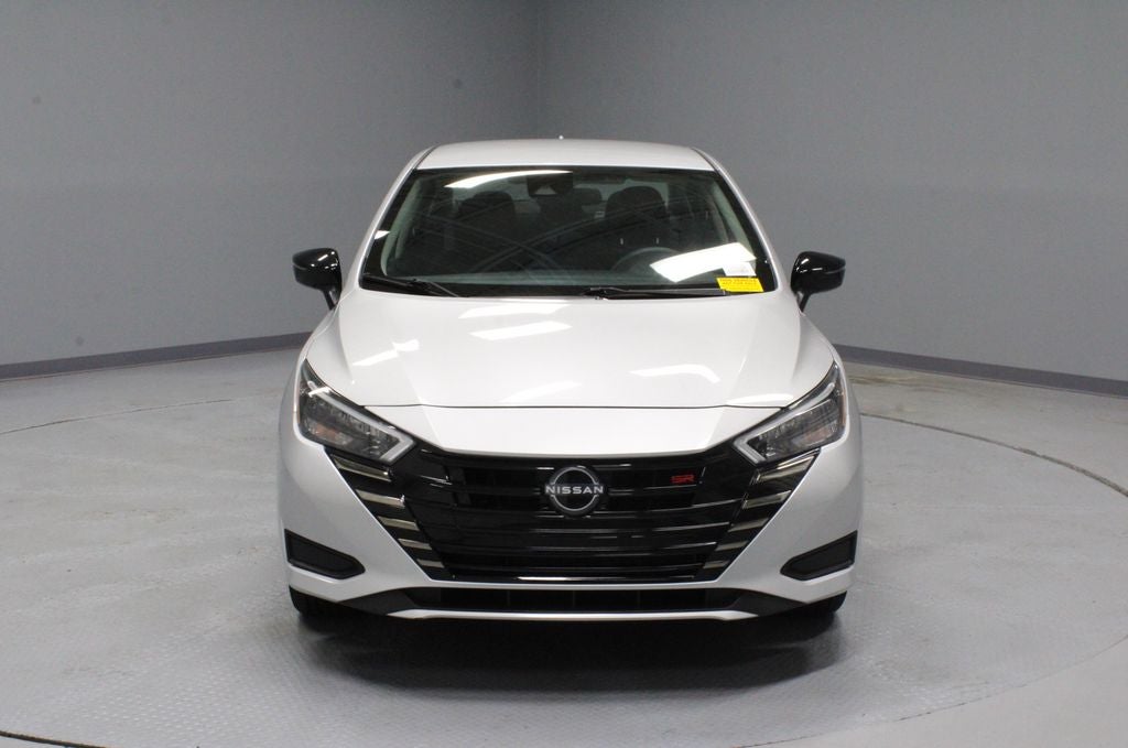 2024 Nissan Versa 1.6 SR