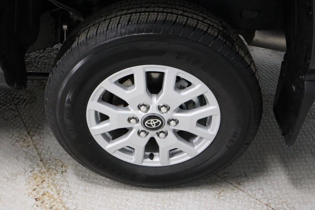 2025 Toyota Tacoma 4WD SR5