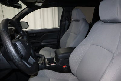 2025 Toyota Tacoma 4WD SR5