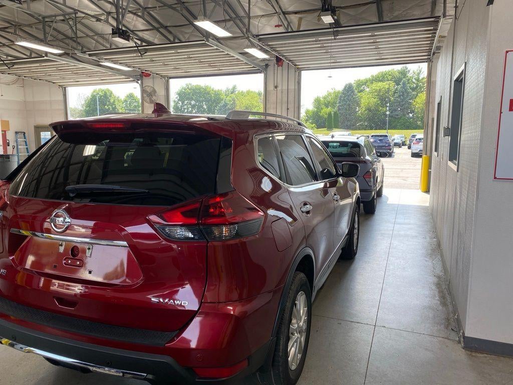 2020 Nissan Rogue SV