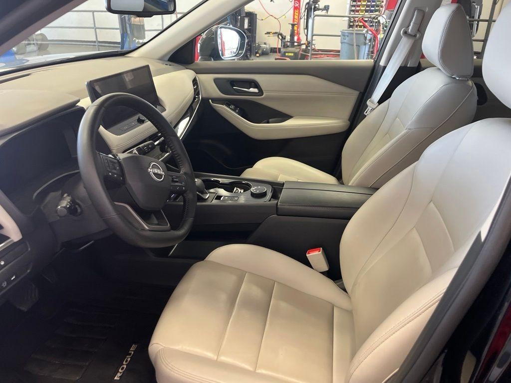 2025 Nissan Rogue SL