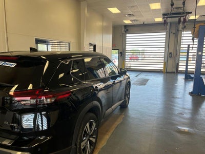 2025 Nissan Rogue SL