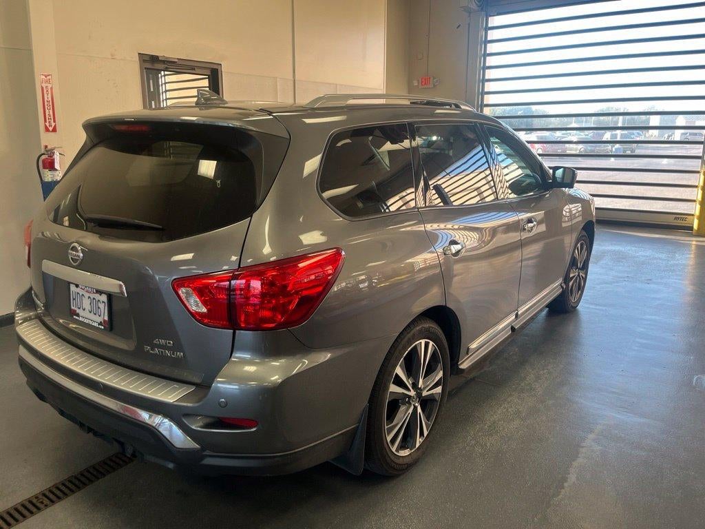 2020 Nissan Pathfinder Platinum