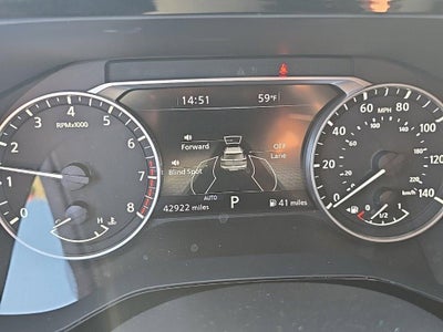 2024 Nissan Pathfinder SL