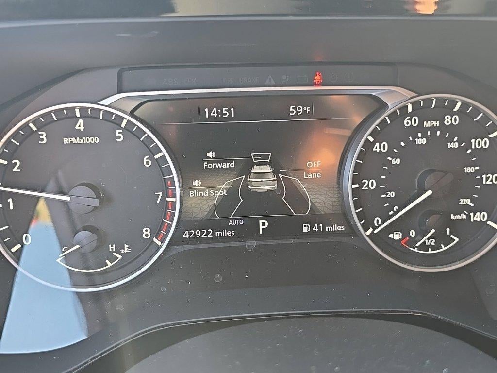 2024 Nissan Pathfinder SL