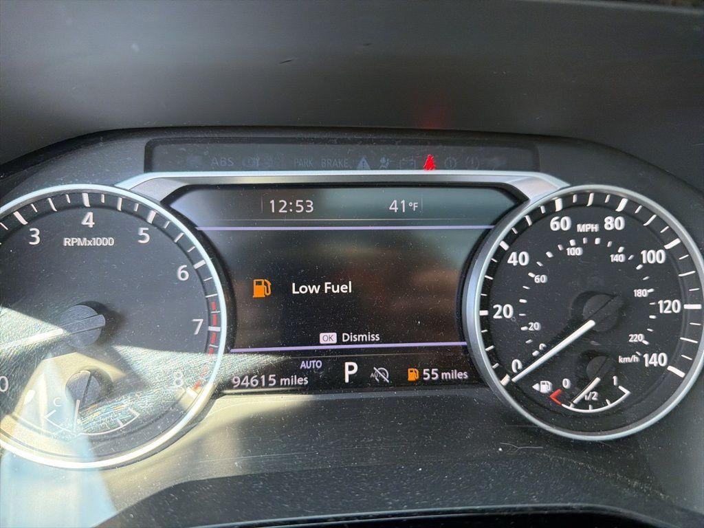 2022 Nissan Pathfinder SL