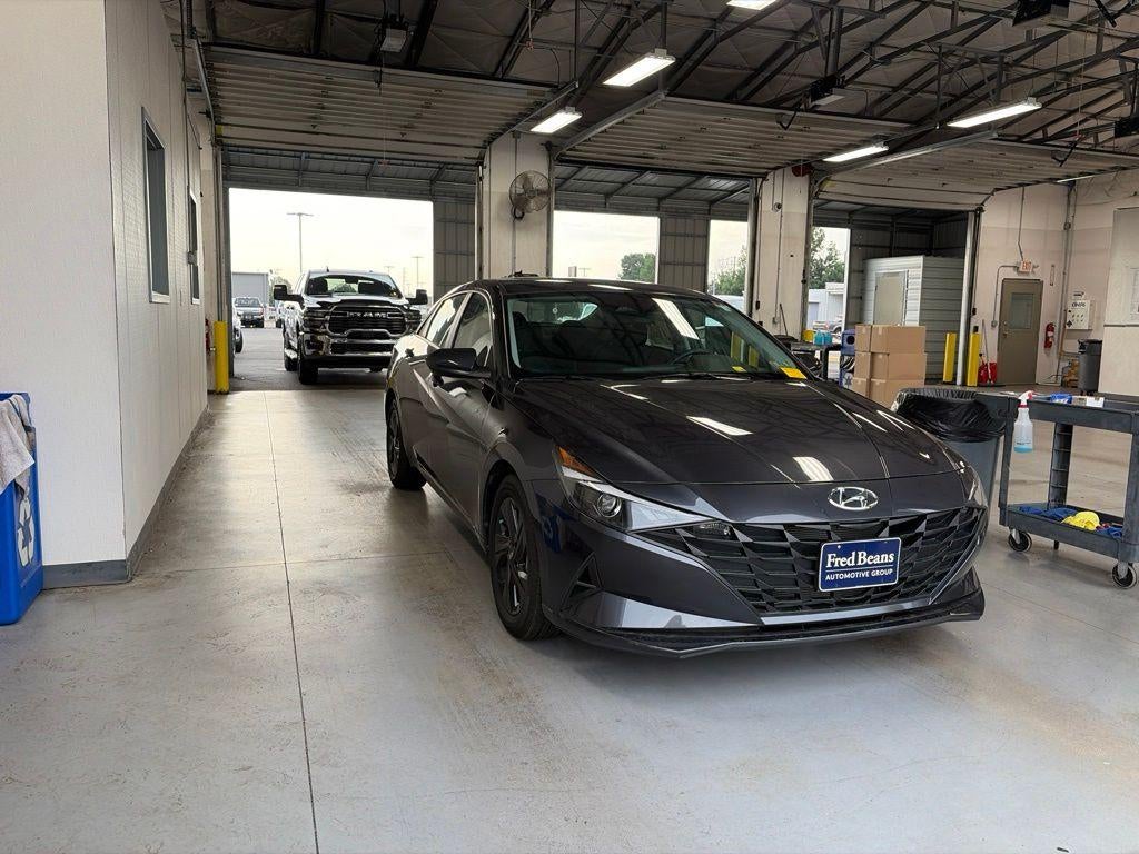 2023 Hyundai ELANTRA SEL