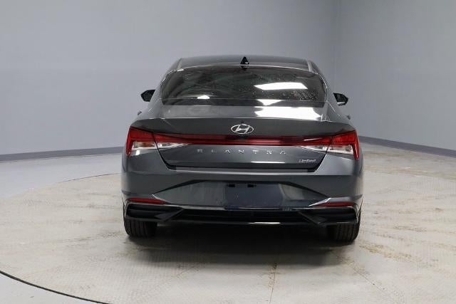 2022 Hyundai ELANTRA Limited