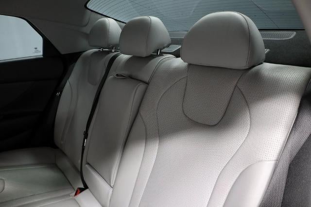 2022 Hyundai ELANTRA Limited