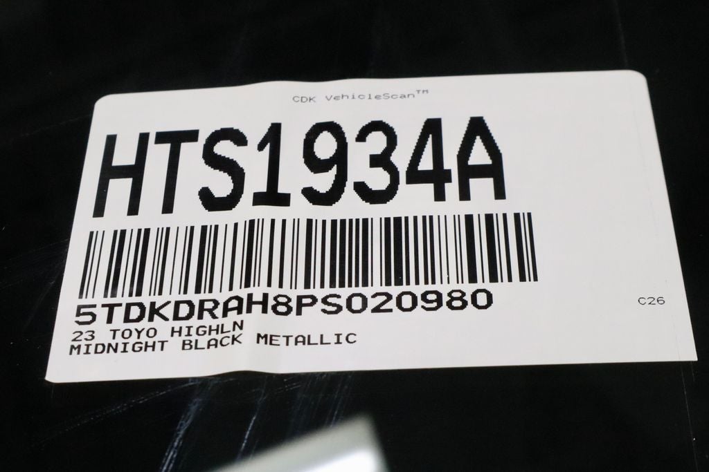 2023 Toyota Highlander L