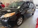 2016 Toyota Sienna LE