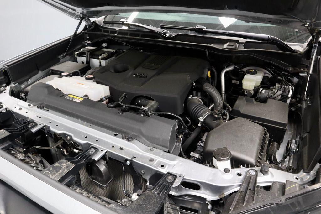 2024 Toyota Tundra 4WD SR5