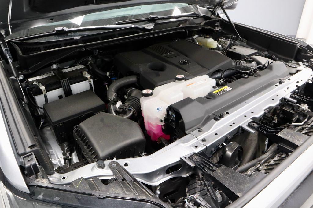 2024 Toyota Tundra 4WD SR5
