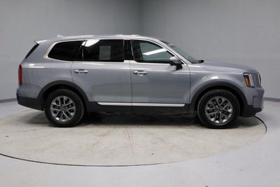 2023 Kia Telluride LX