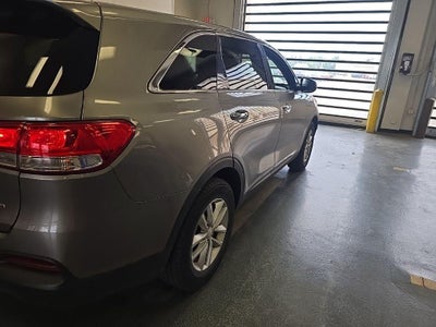 2017 Kia Sorento L
