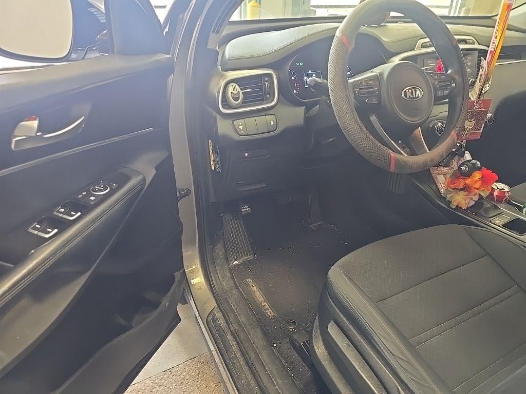 2017 Kia Sorento L