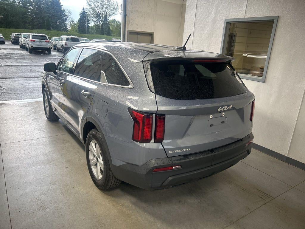 2023 Kia Sorento LX