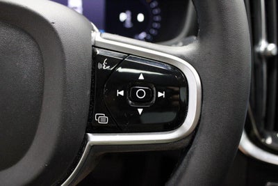 2024 Volvo S60 B5 Plus Dark Theme