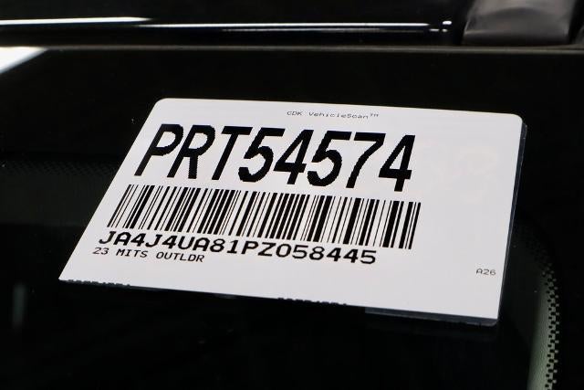 2023 Mitsubishi Outlander SE