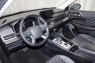 2023 Mitsubishi Outlander SEL