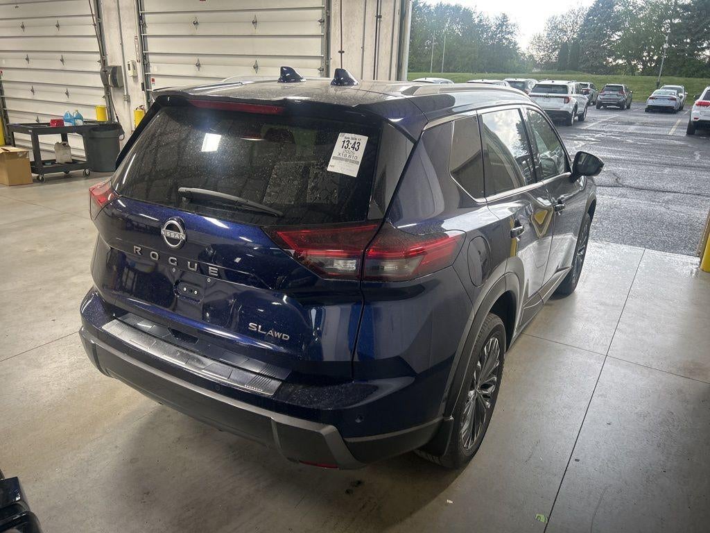 2025 Nissan Rogue SL