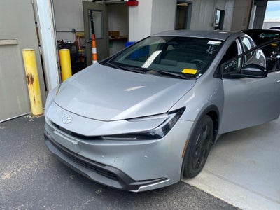2025 Toyota Prius LE