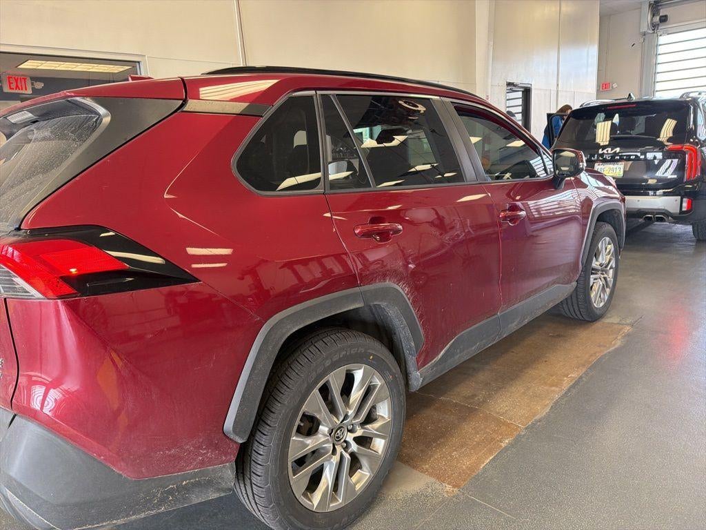 2019 Toyota RAV4 XLE Premium