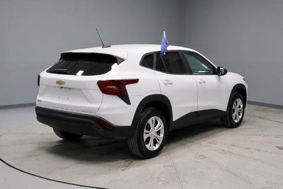 2025 Chevrolet Trax LS