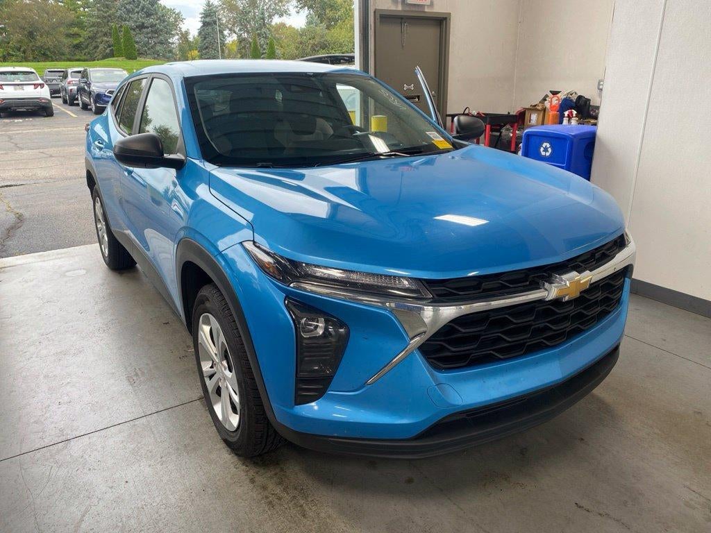 2025 Chevrolet Trax LS