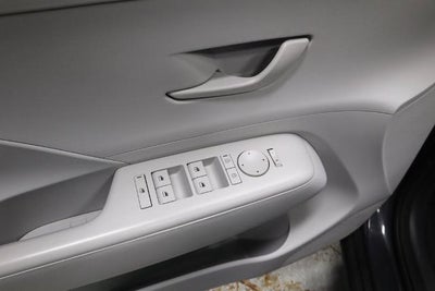 2024 Hyundai KONA SE